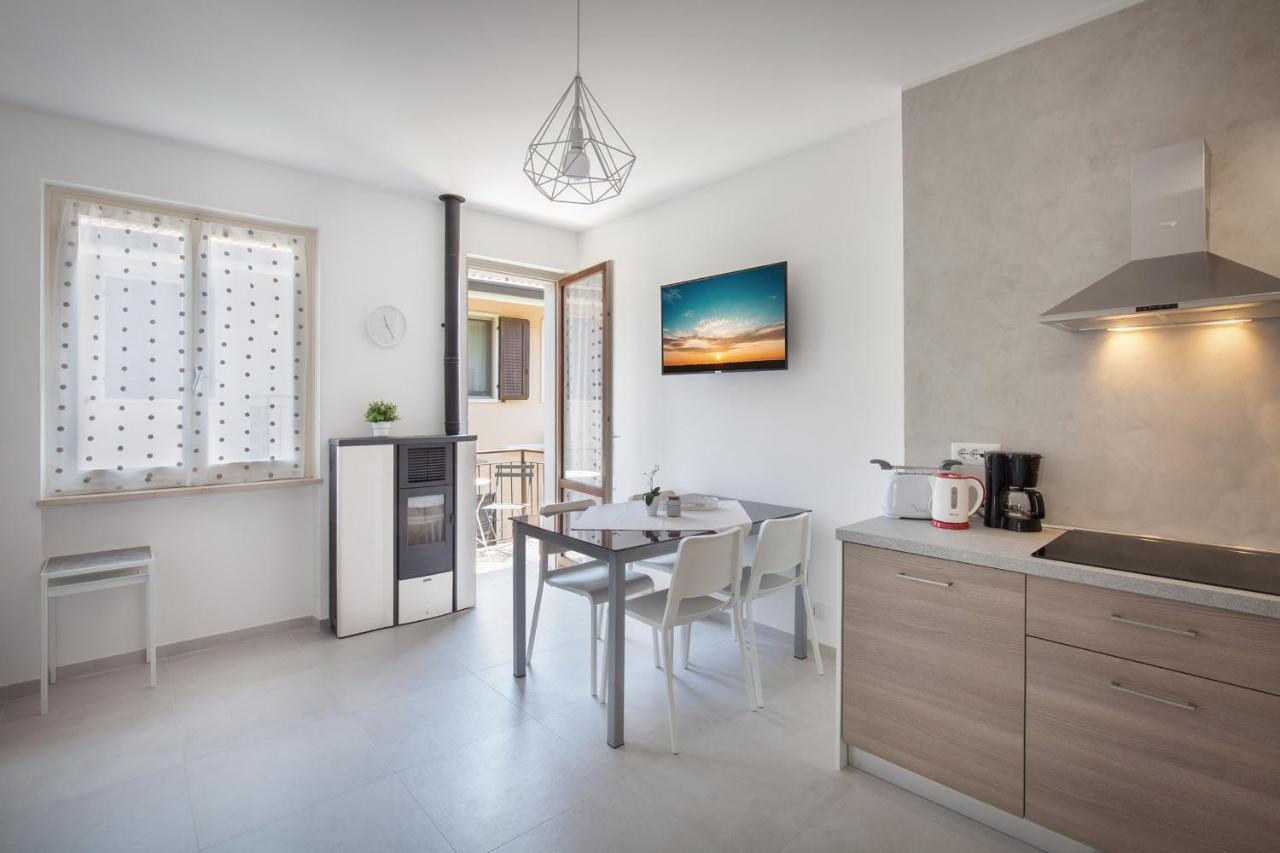 Apartment Prefontana With Pool Bardolino Zewnętrze zdjęcie