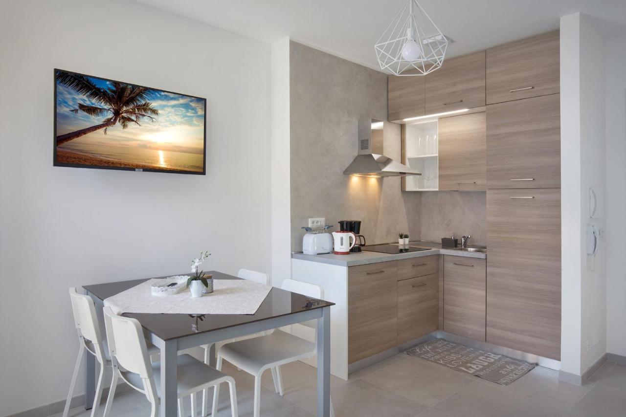 Apartment Prefontana With Pool Bardolino Zewnętrze zdjęcie
