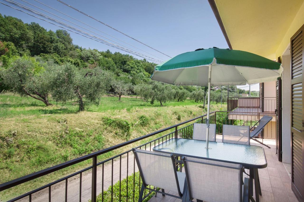 Apartment Prefontana With Pool Bardolino Zewnętrze zdjęcie